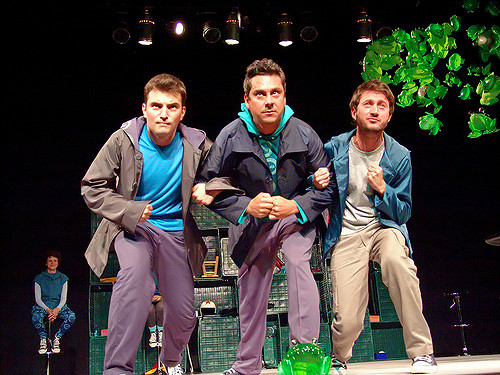 4307866975_696c976f71_z